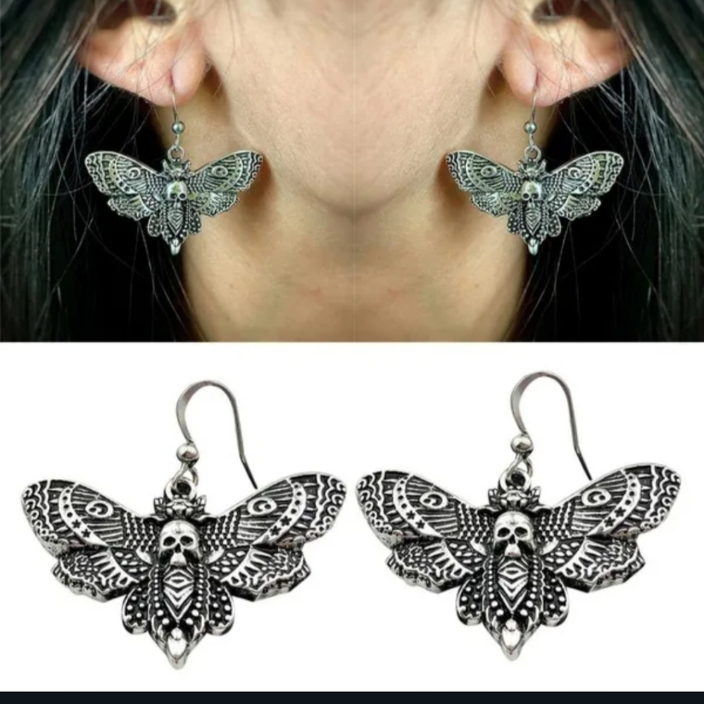 NWT Adorable Boho Goth Silver Death's Head Moth Earrings! - Picture 2 of 10
